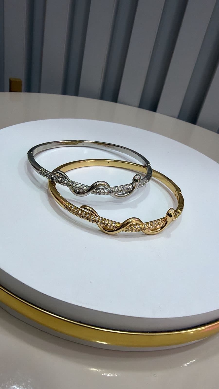 Bracelete com Strass Záfira