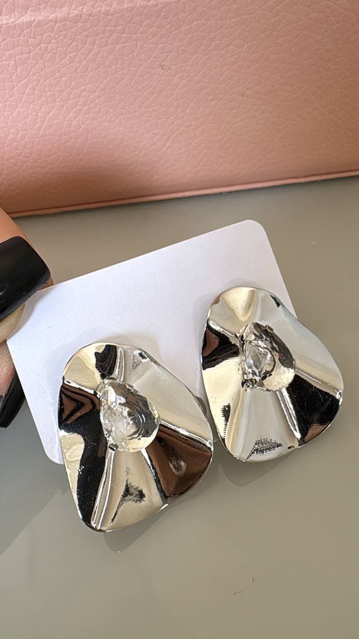 Brinco Orgânico Com Pedra Prata