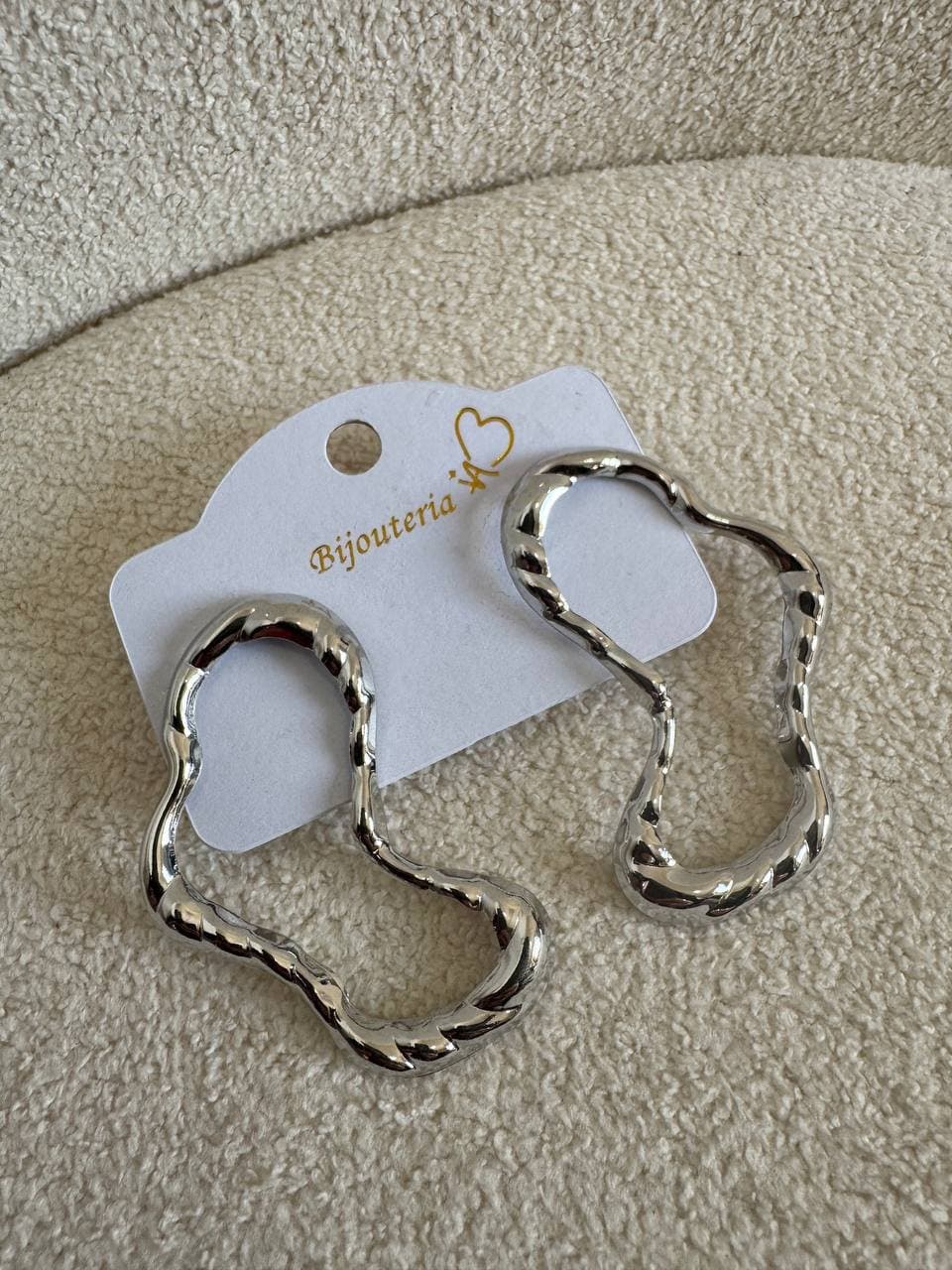 Brinco Organico Fino Prata