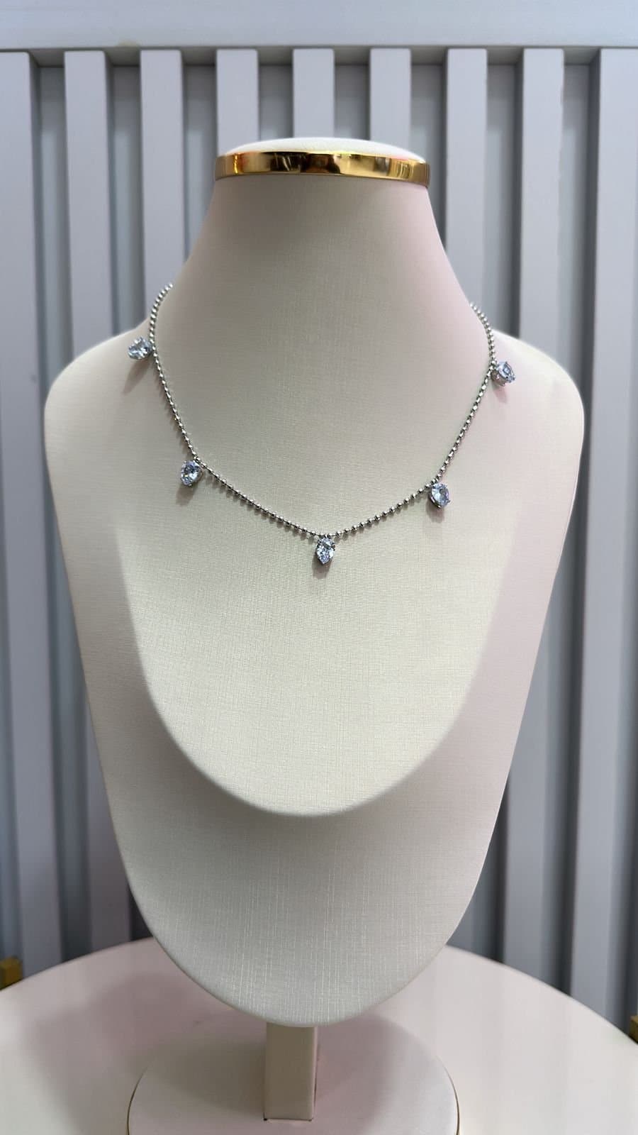 Colar Bolinhas com Pingentes Prata