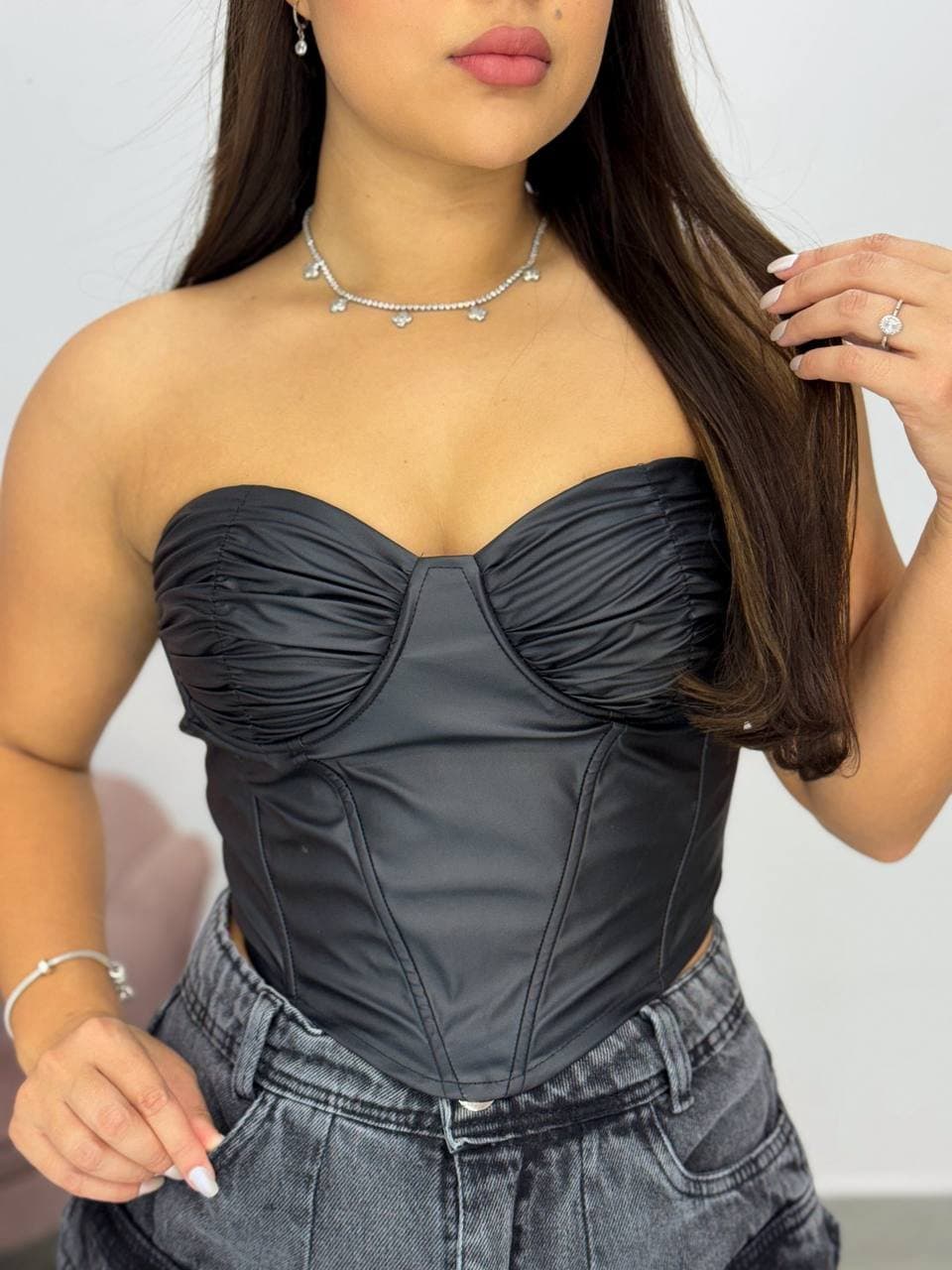 Cropped Corset Courino Busto Drapeado Preto