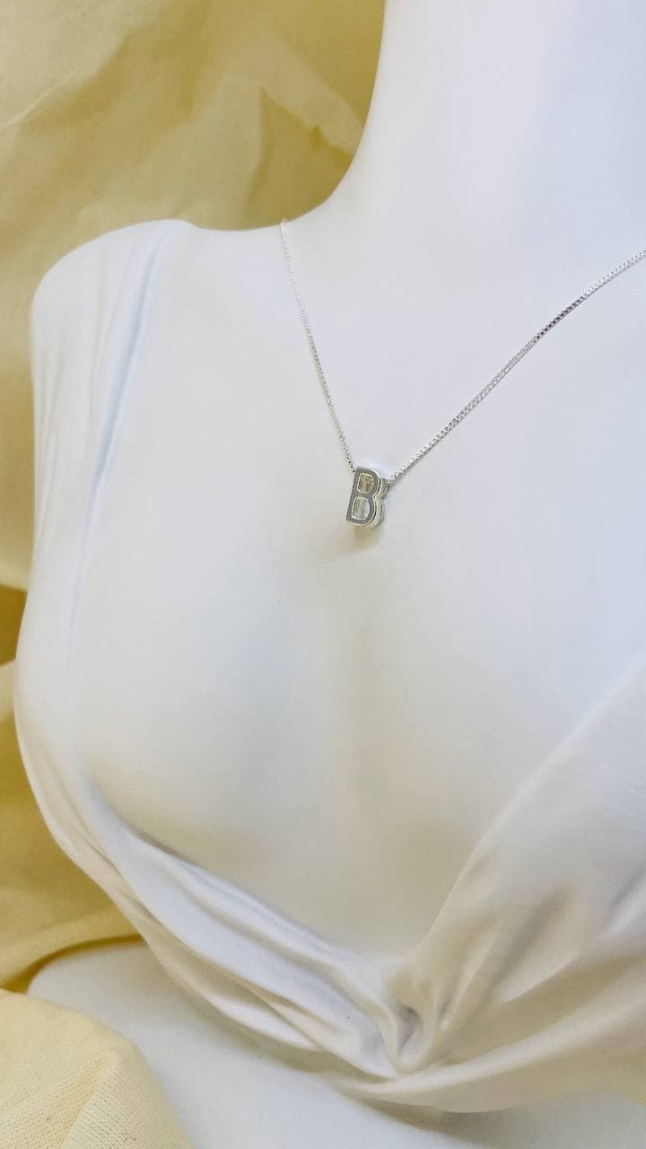 Colar Letra Inicial Banho Níquel