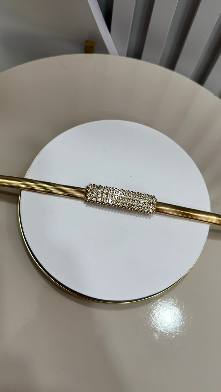 Cinto Corrente Stephany Fivela Strass Dourado