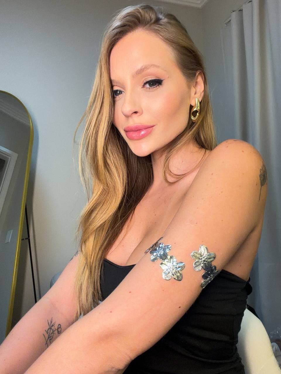 Bracelete Antebraço Flores