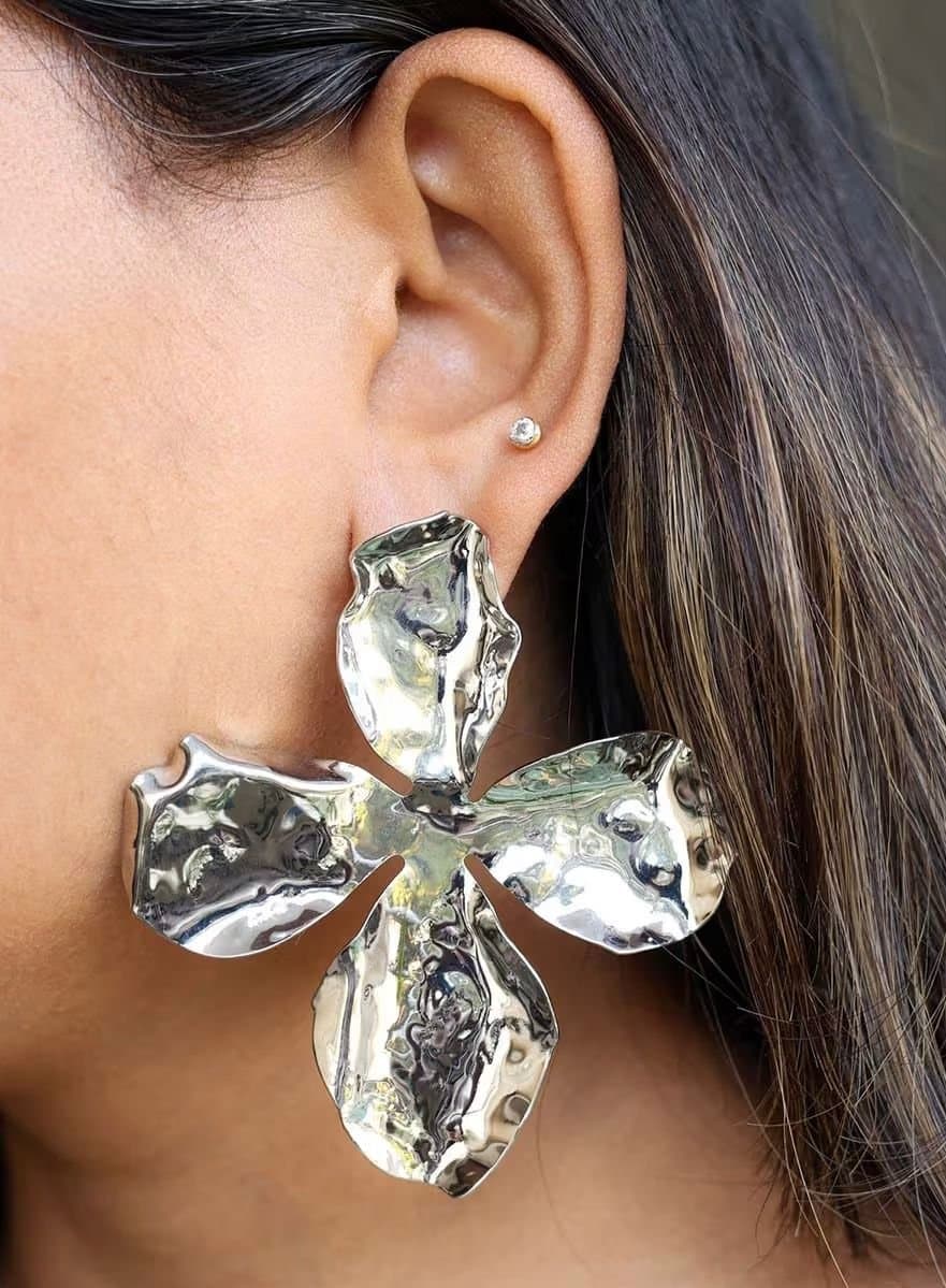 Brinco Flor Orgânica Prata