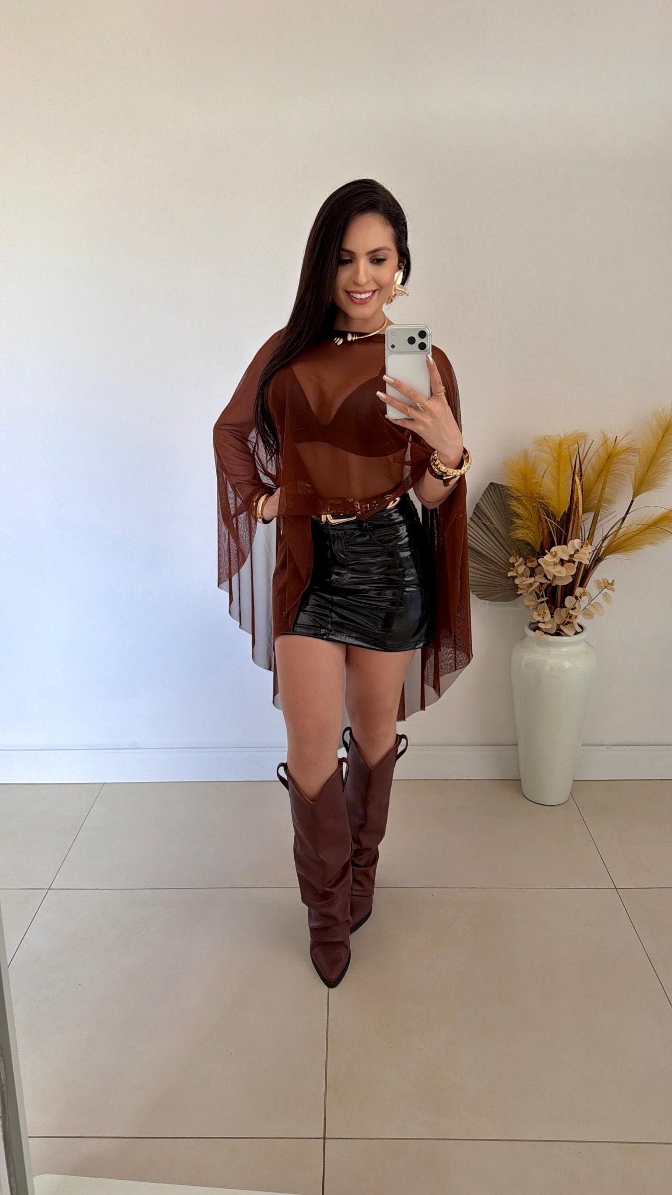 Capa de Tule Alongada