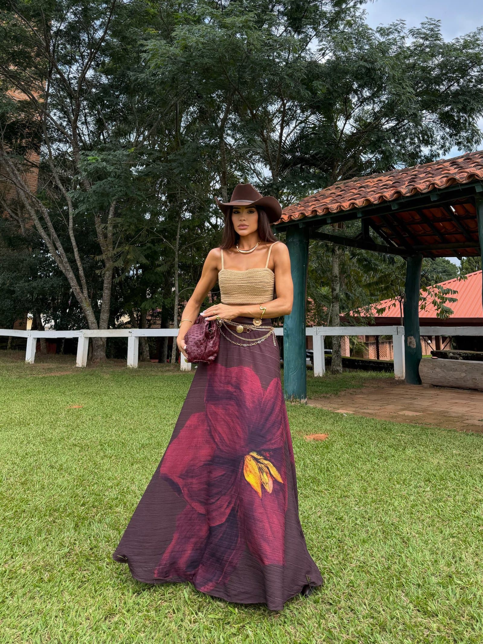 Conjunto Flora Bella - Top Artesanal e Saia Longa Estampada