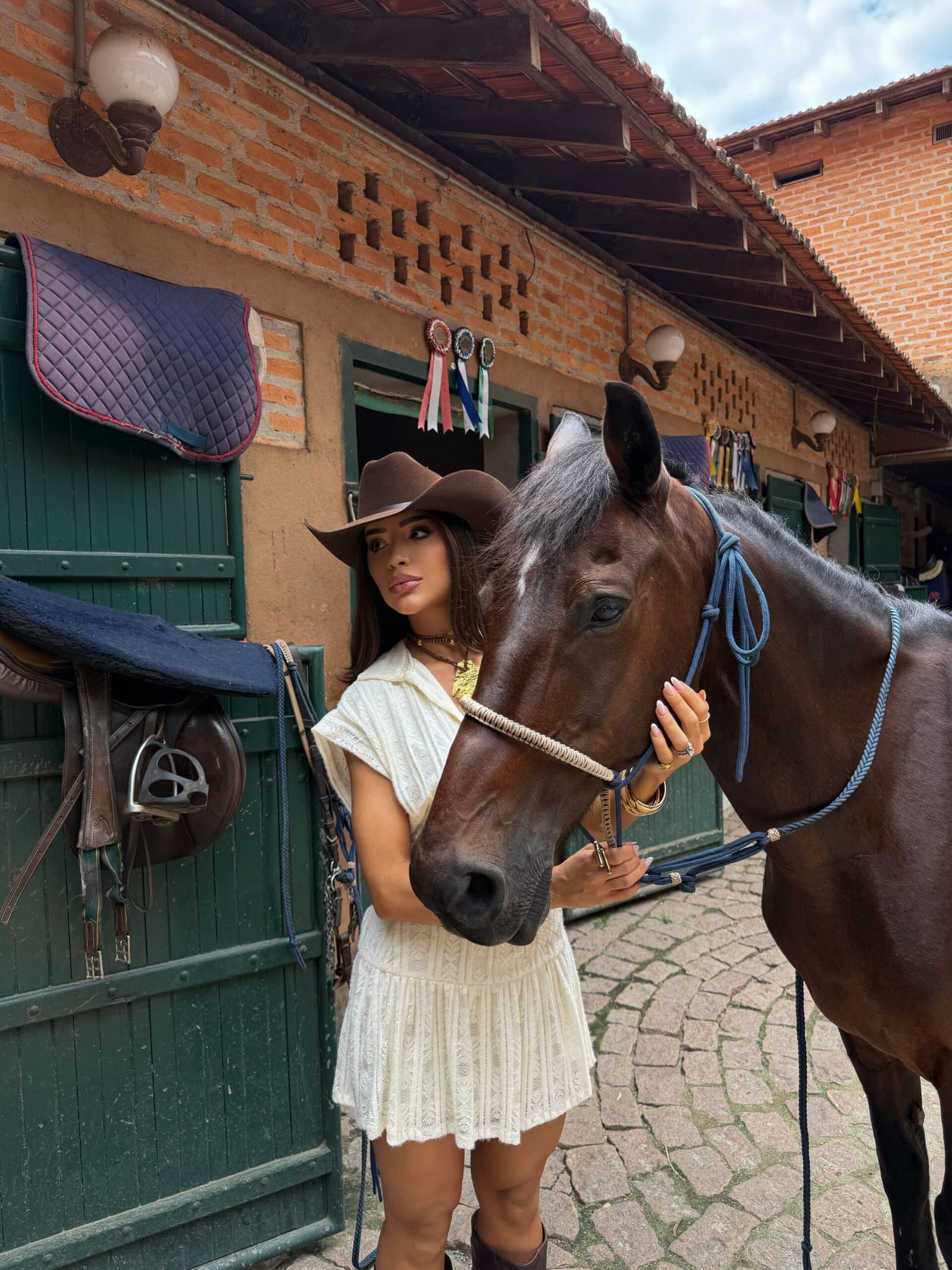 Conjunto Palloncina - Top de Botões e Saia Cintura Alta Branco