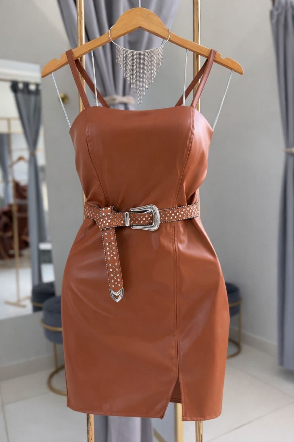 Vestido Courino Alcinha Bárbara Caramelo