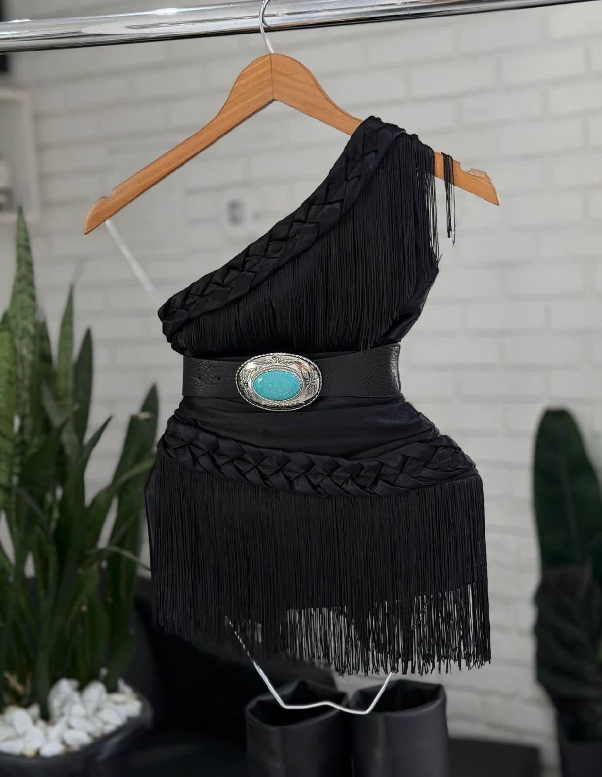 Cropped de Franjas Acetinado Preto