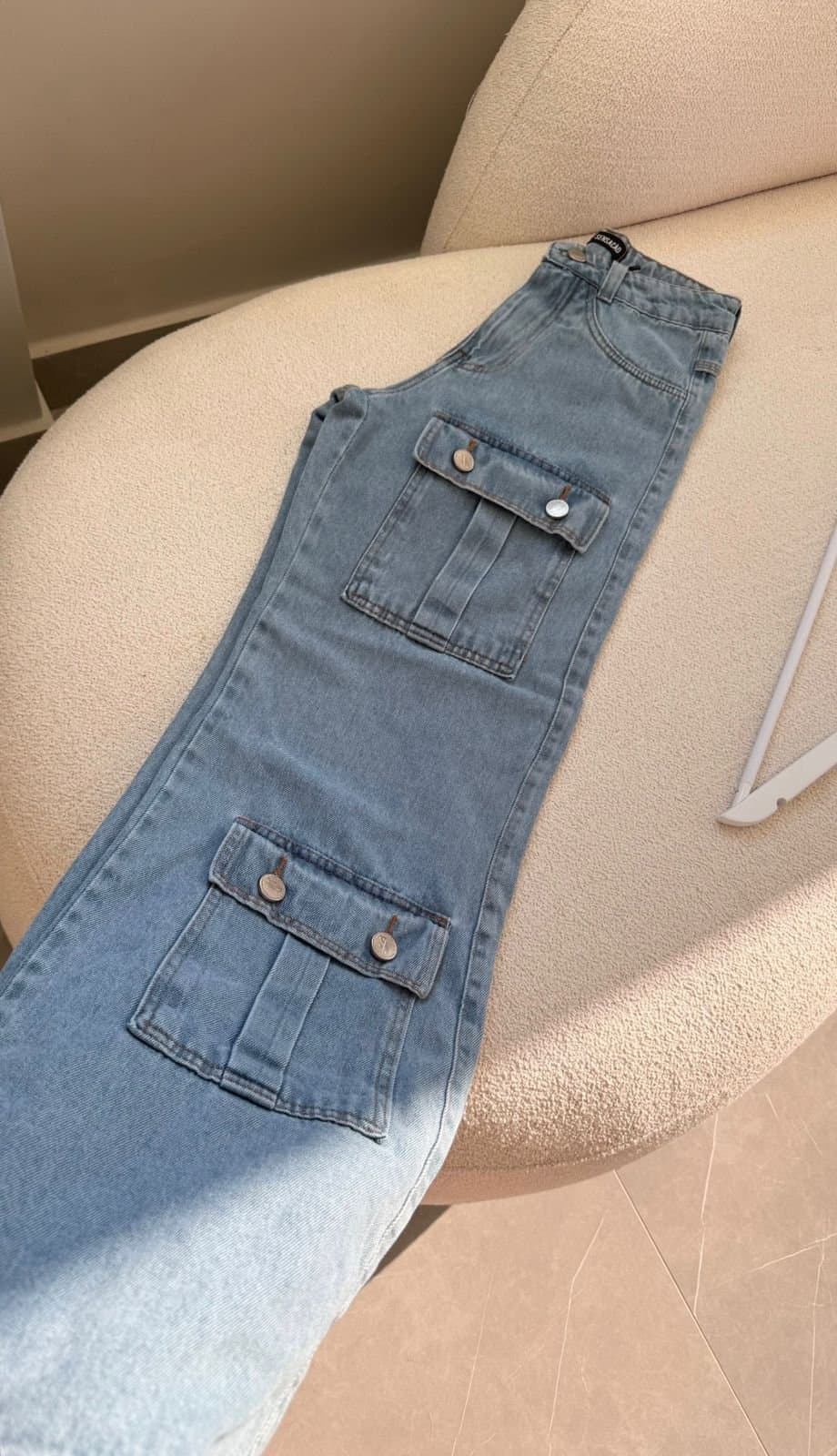 Calça Jeans Wide Leg Sensação Bolsos Frontais
