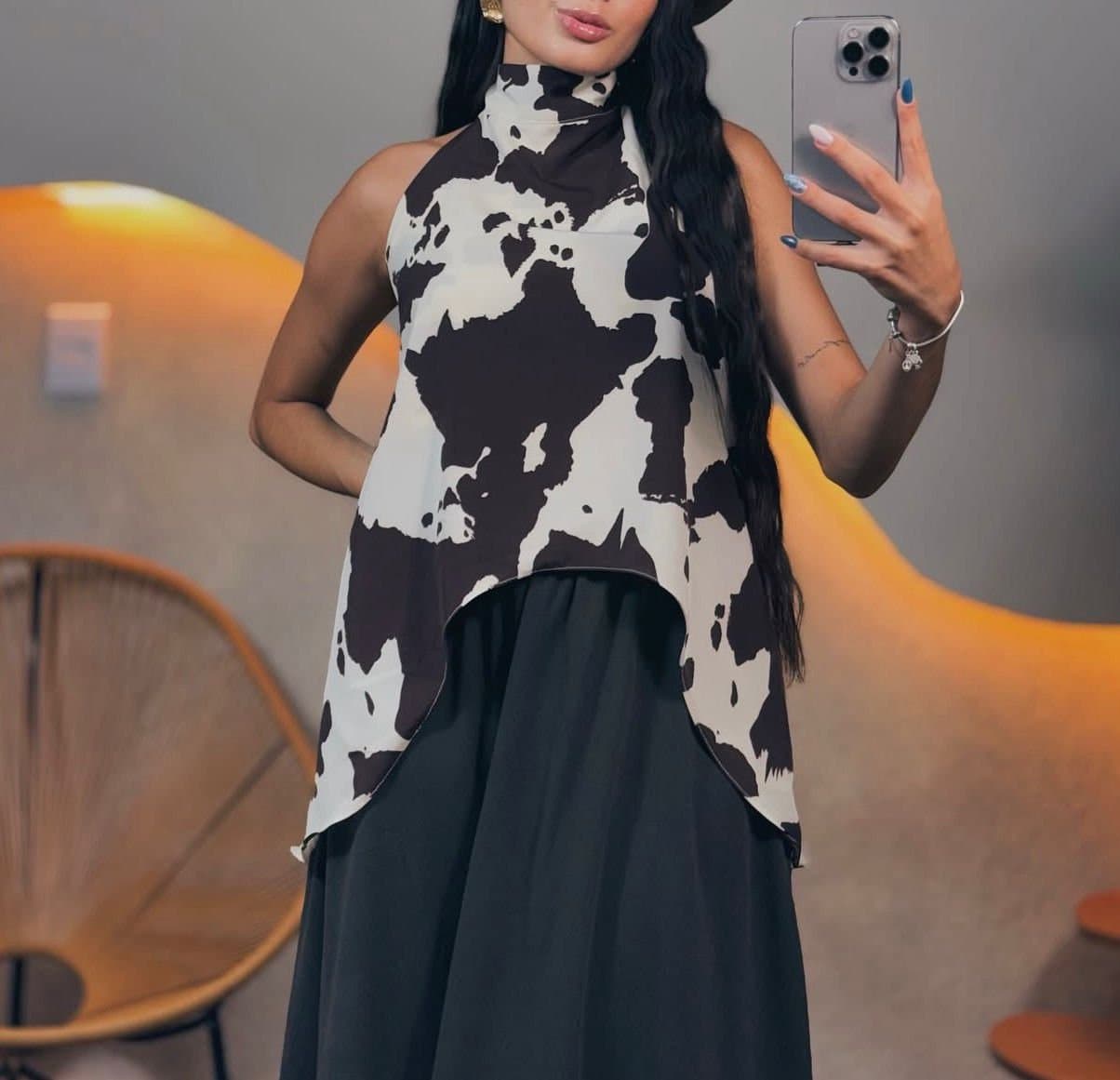 Bata Assimétrica Cow Print