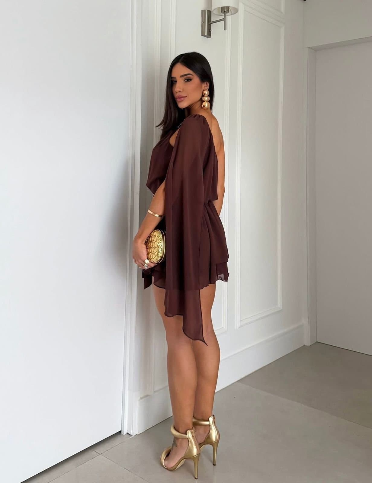 Vestido/macaquinho Manga Única Flor Chiffon