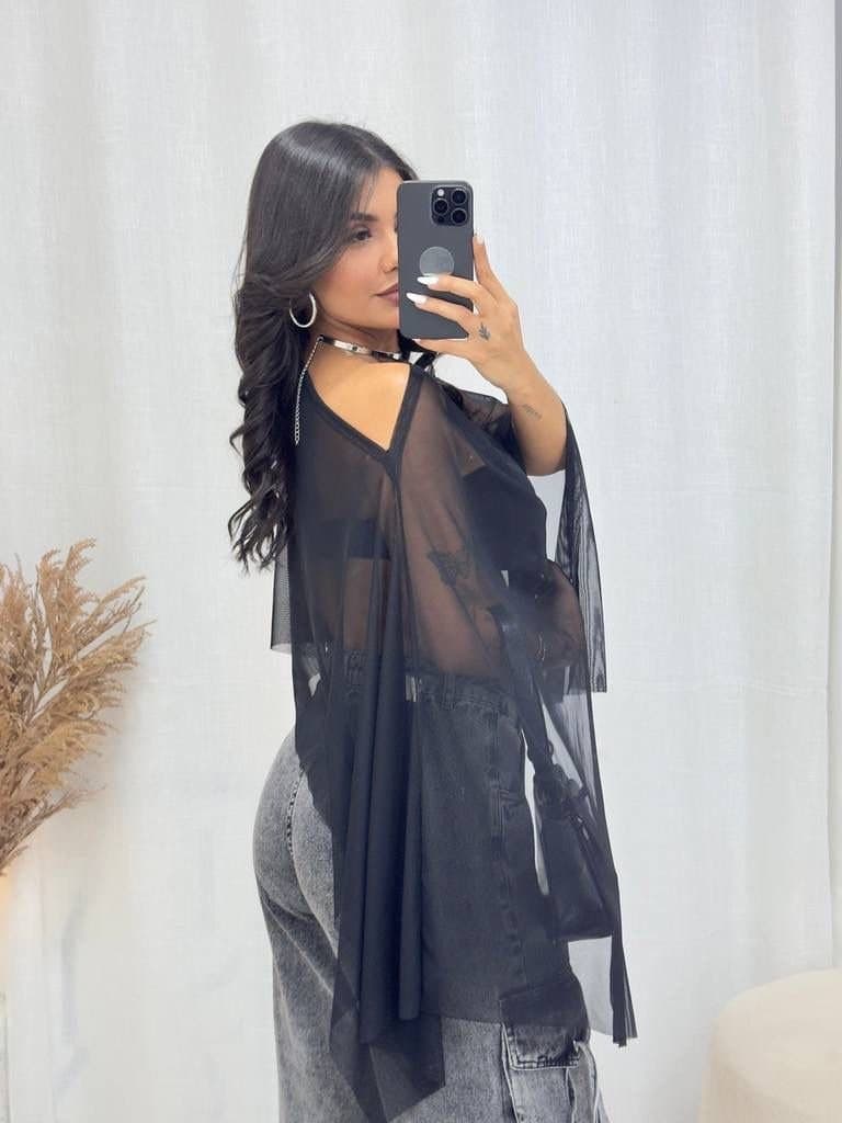 Capa Bata Tule Preta