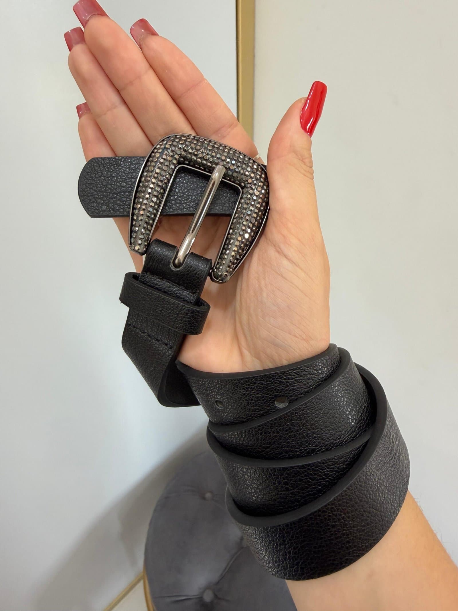 Cinto Preto Fivela Strass Grafite