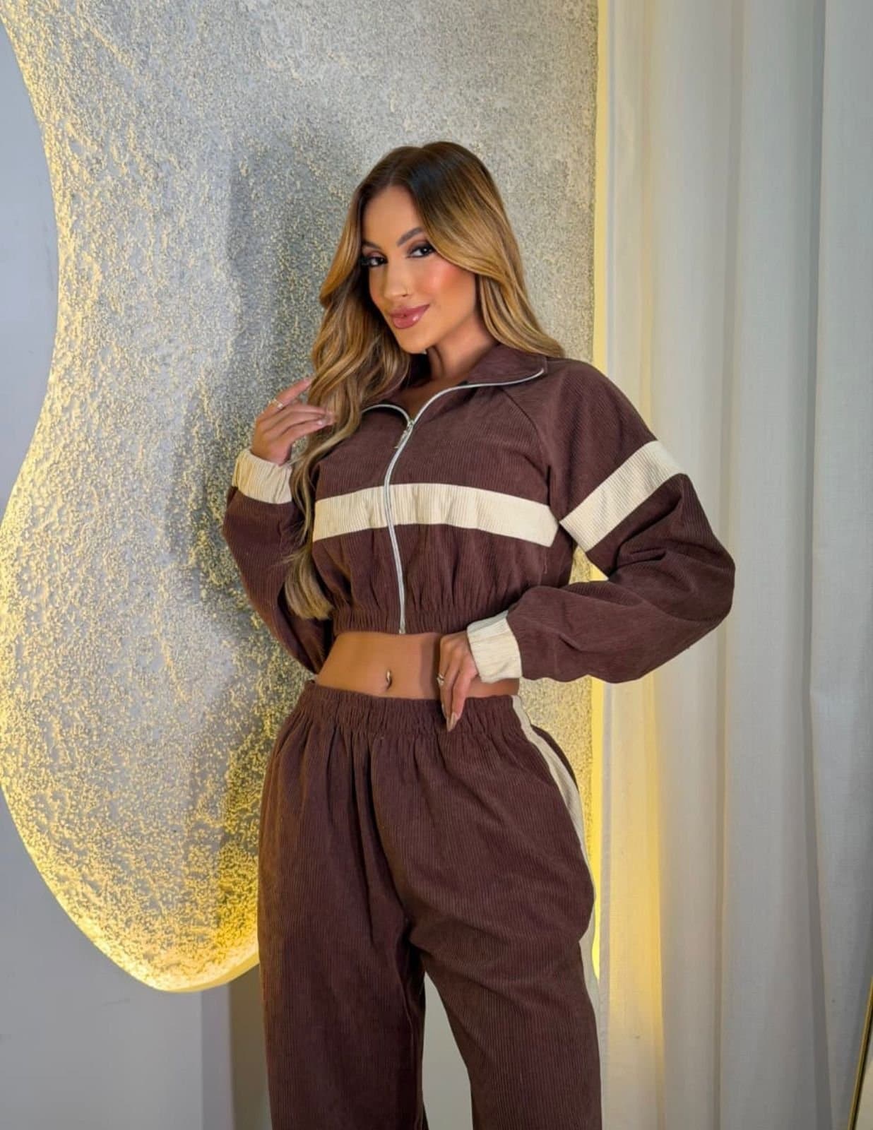 Conjunto Calça + Jaqueta Cotelê Marrom