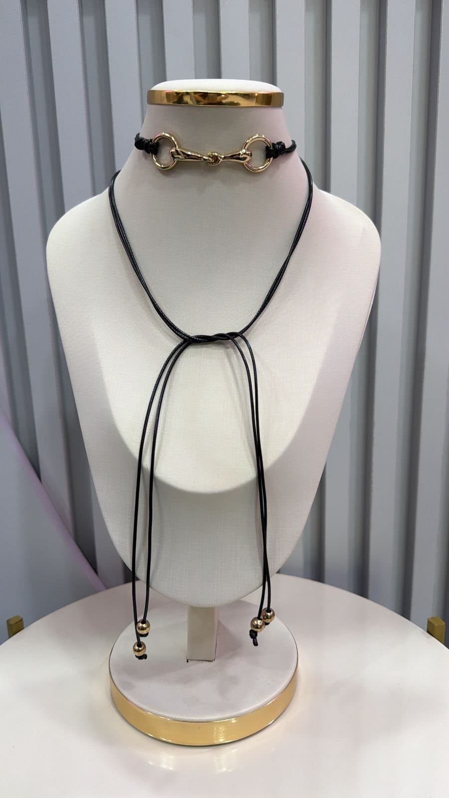 Colar Gravatinhas Country Courino Preto Bridão