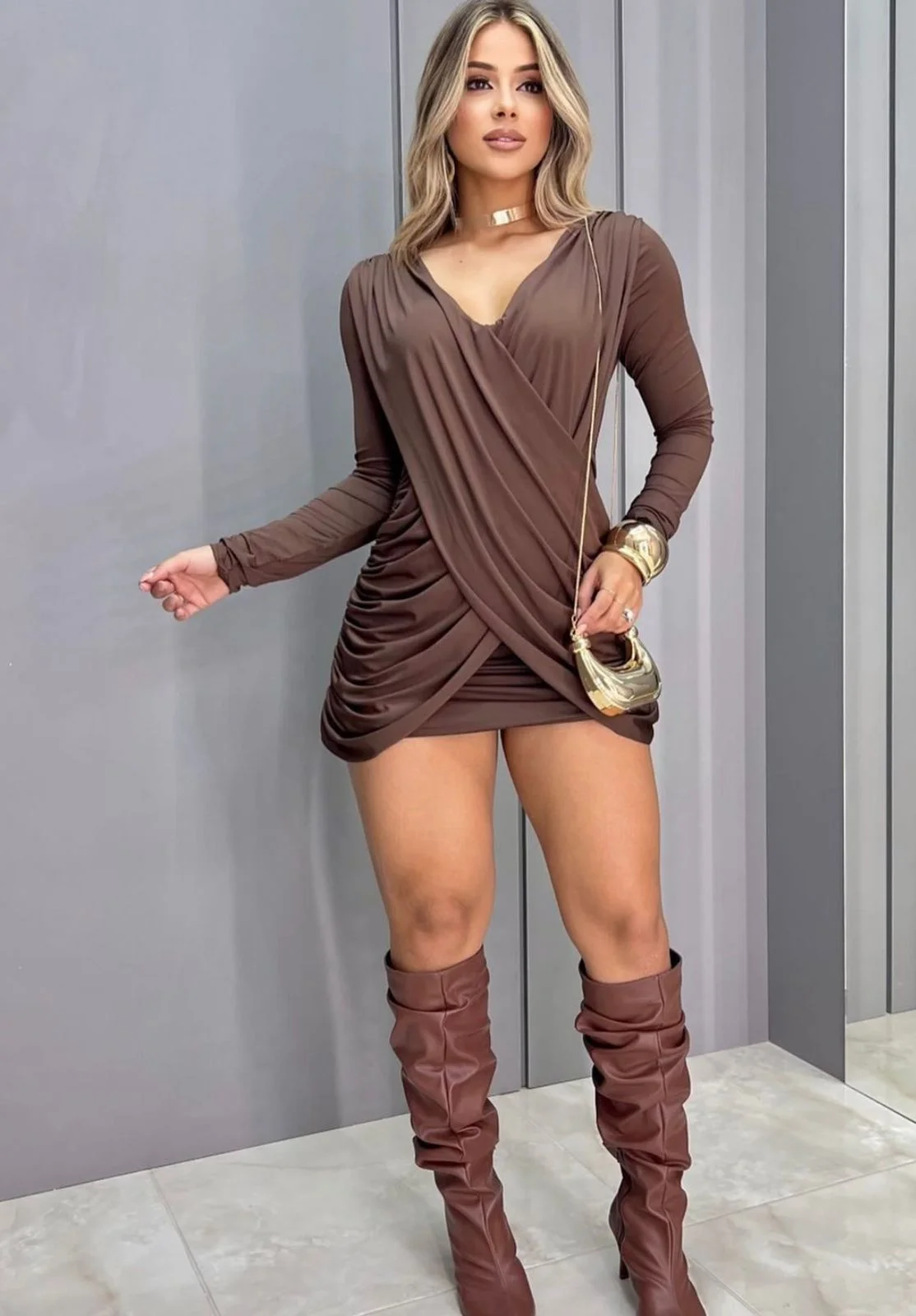 Vestido em X Cruzado
