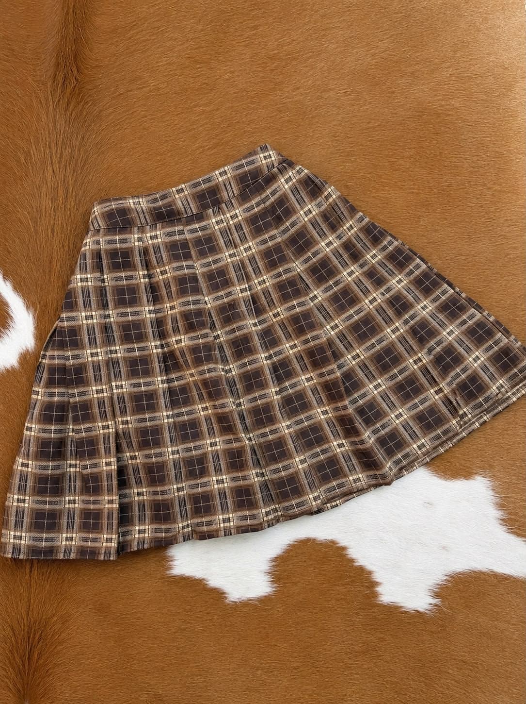 Saia/shorts Colegial Xadrez Marrom