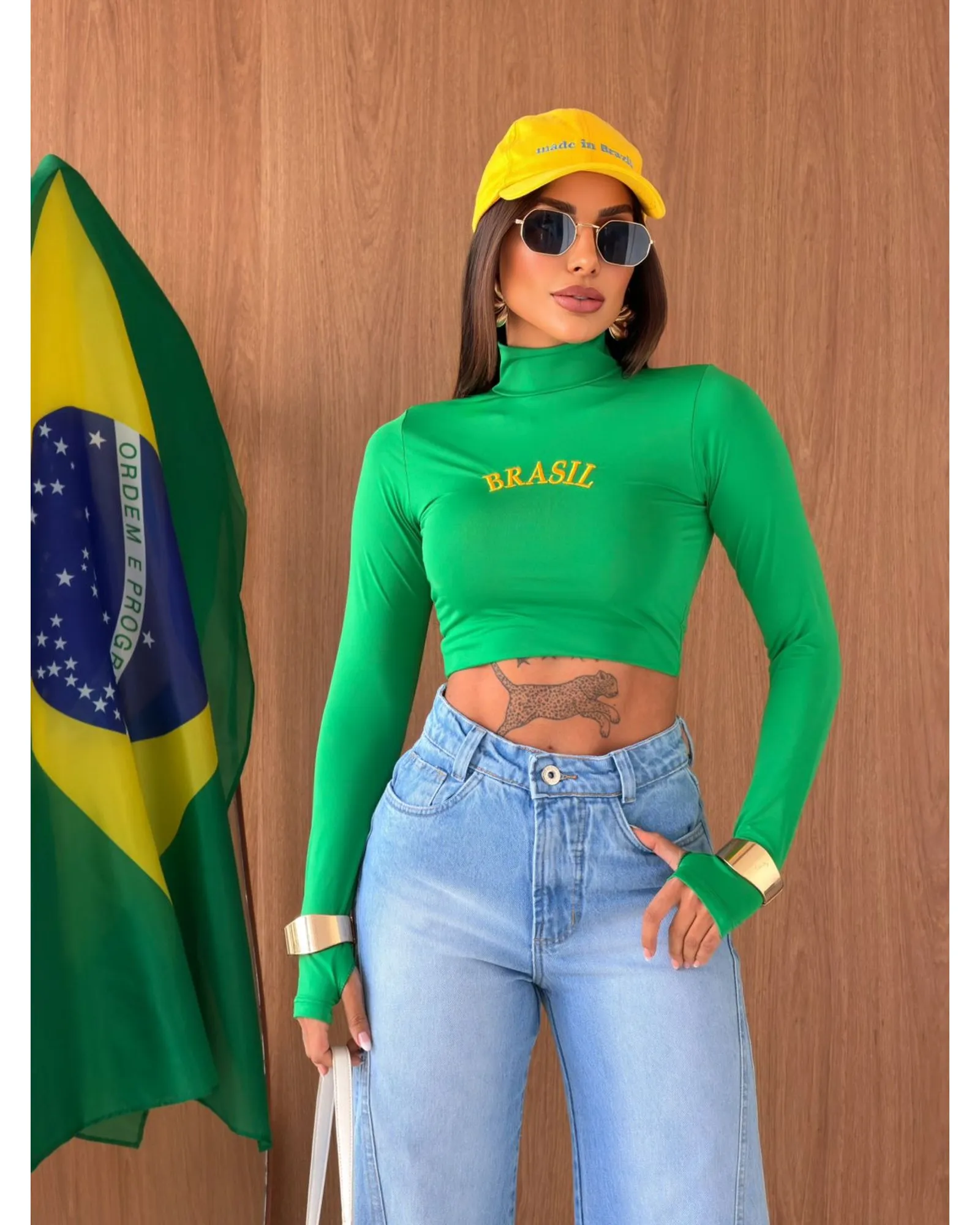Cropped Brasil Manga Longa Luvinha