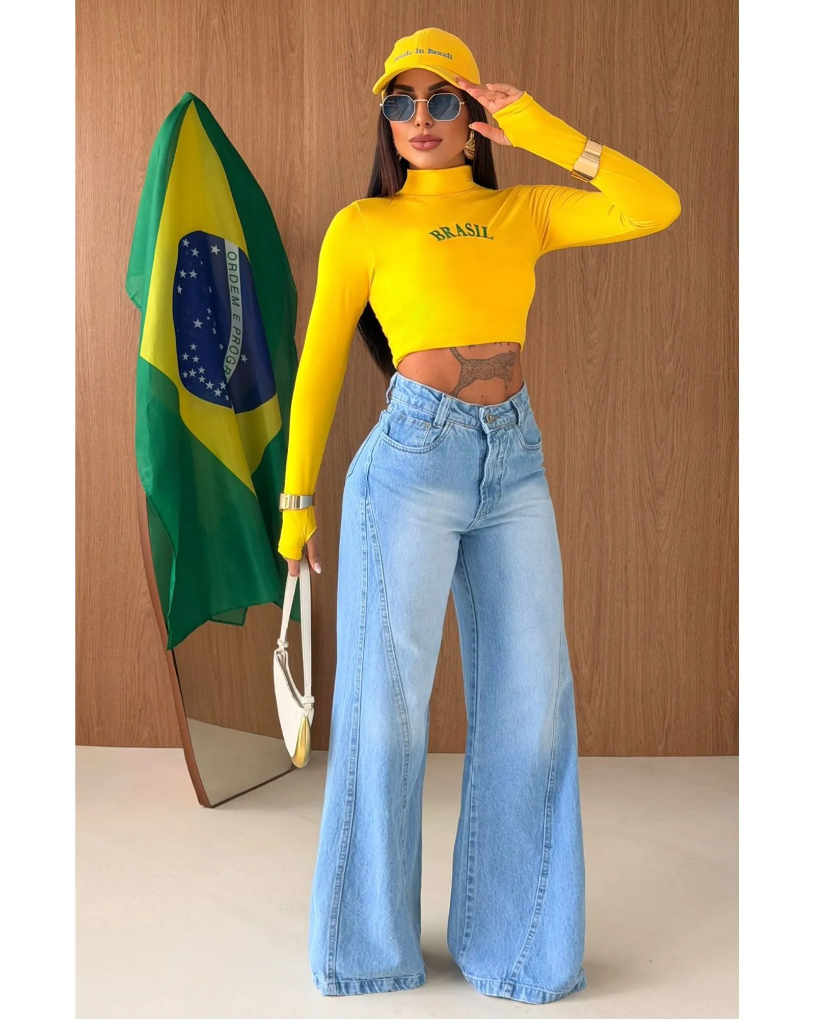 Cropped Brasil Manga Longa Luvinha