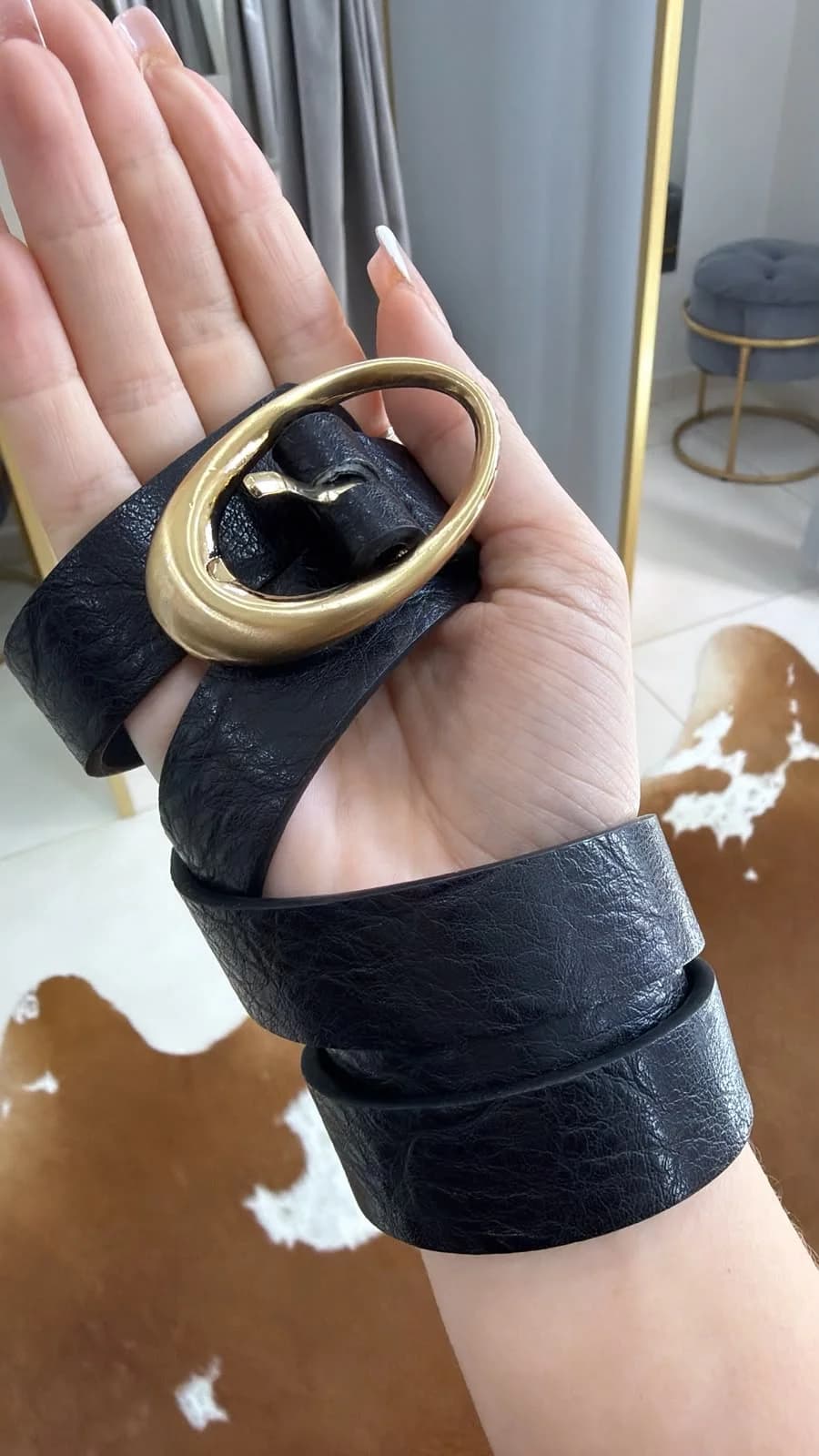 Cinto Fino Preto Merlin Dourado