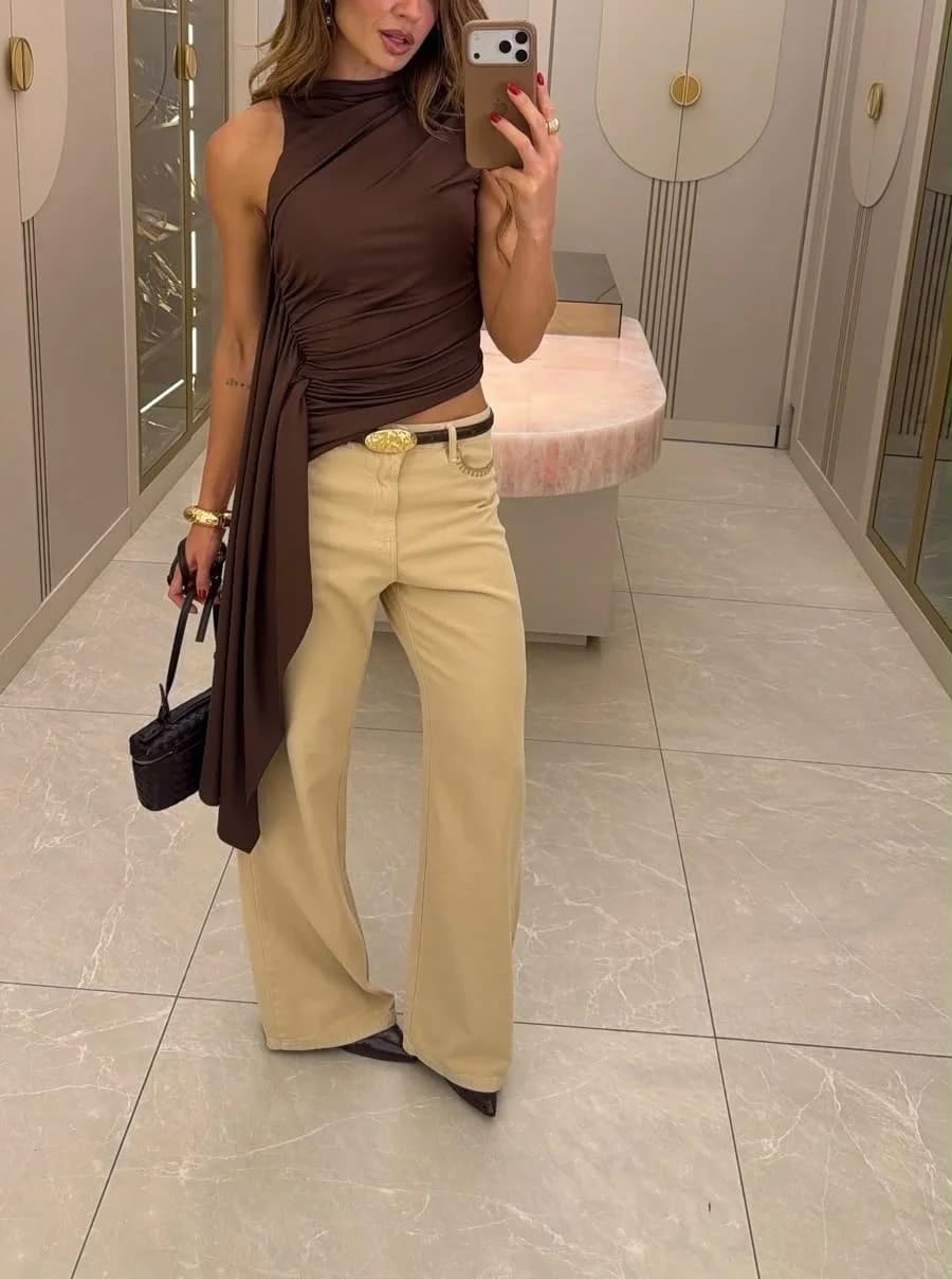Blusa Sabrina Assimétrica