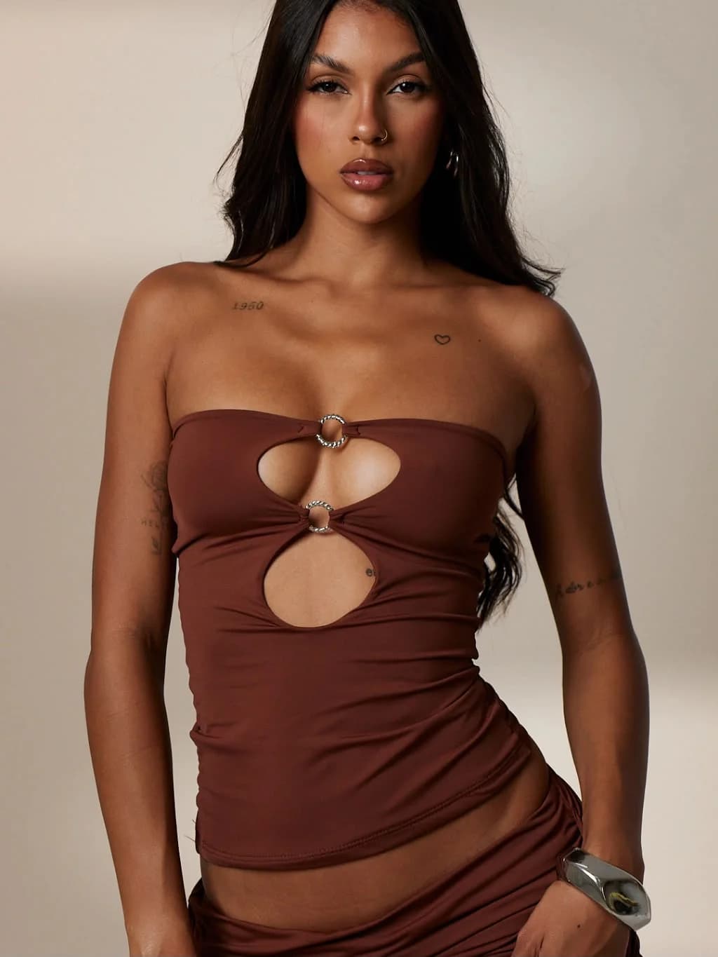 Blusa Decote Argolas