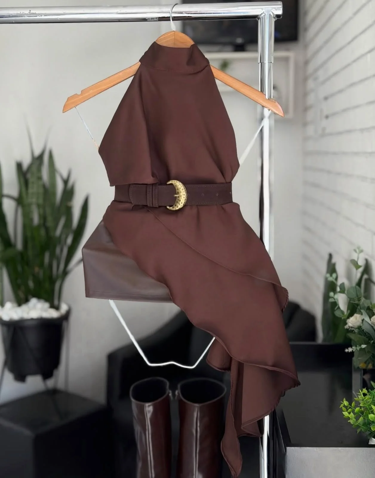 Blusa Bata Assimétrica com Babados