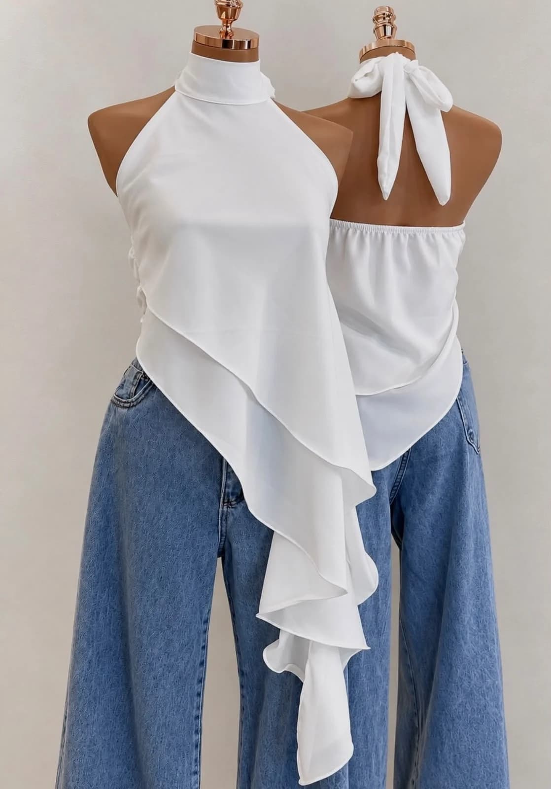 Blusa Bata Assimétrica com Babados