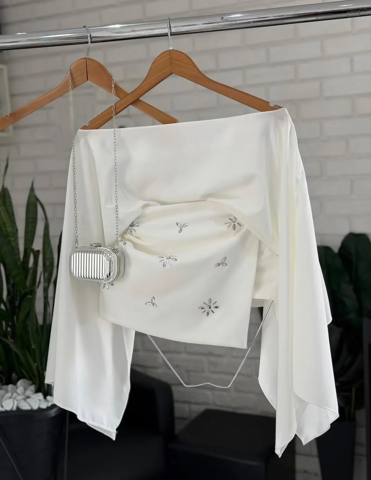 Blusa Bata Capa Multiformas + Top Merlin