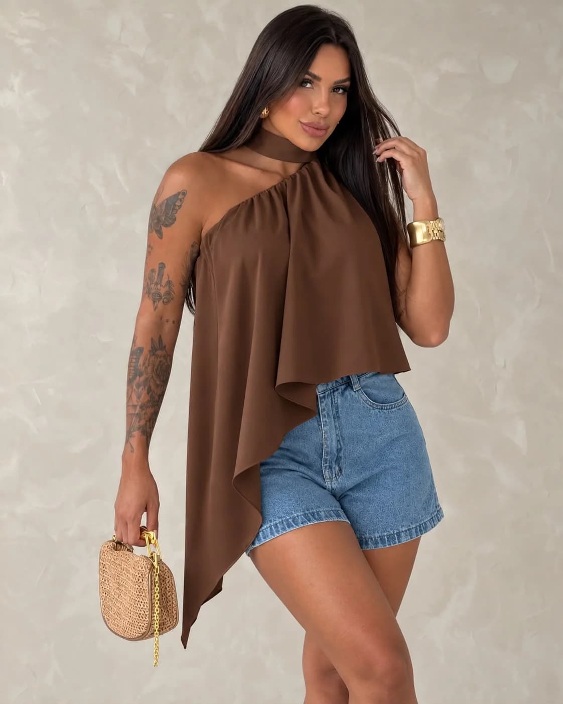 Blusa Bata Assimétrica Choker Kim
