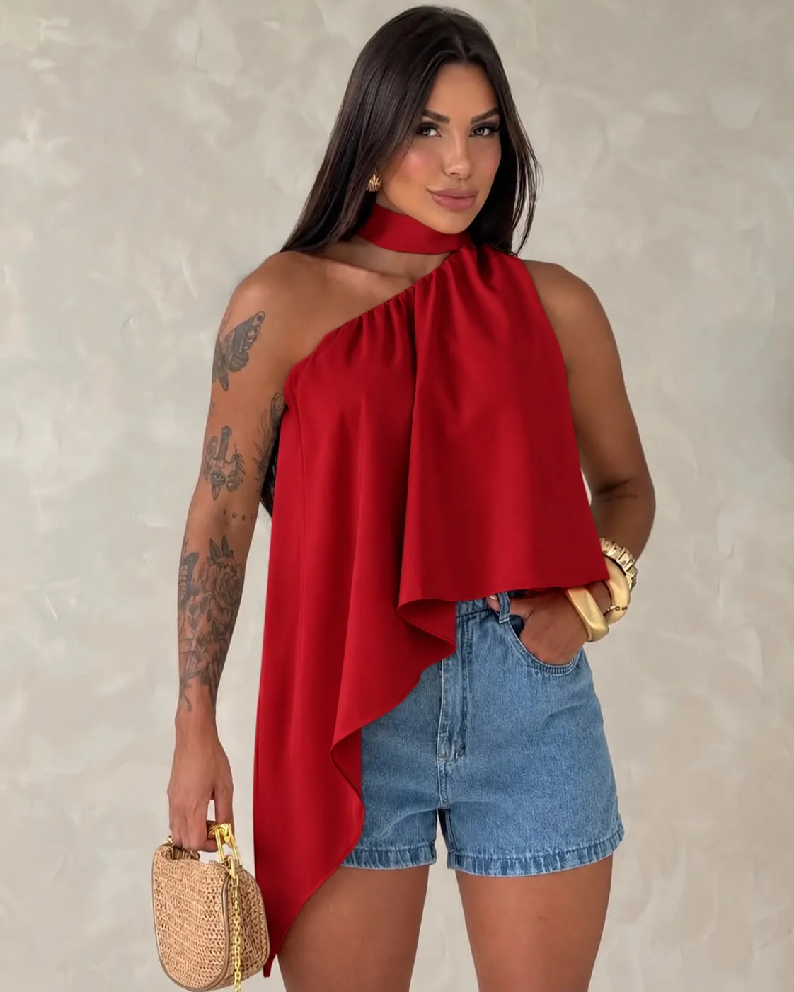 Blusa Bata Assimétrica Choker Kim