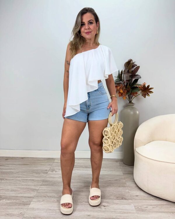 Blusa Bata Canoa Aassimétrica Branco - Imagem 3