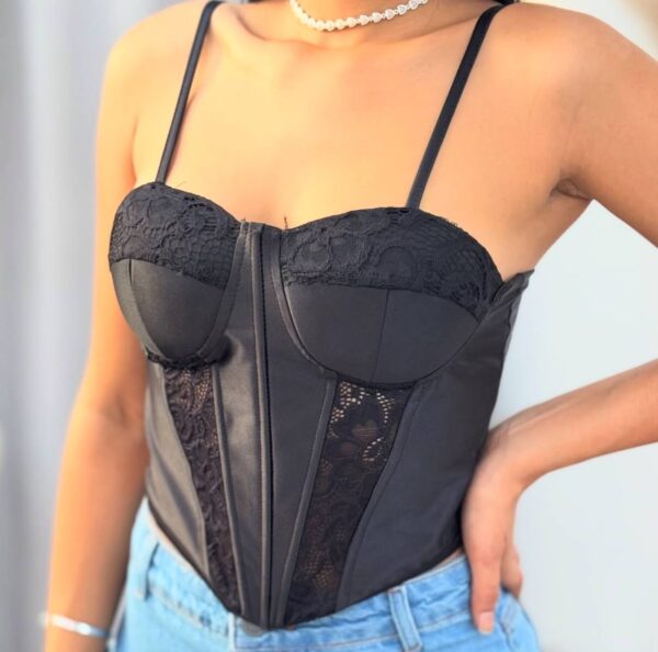 Cropped Corset Rendado Preto