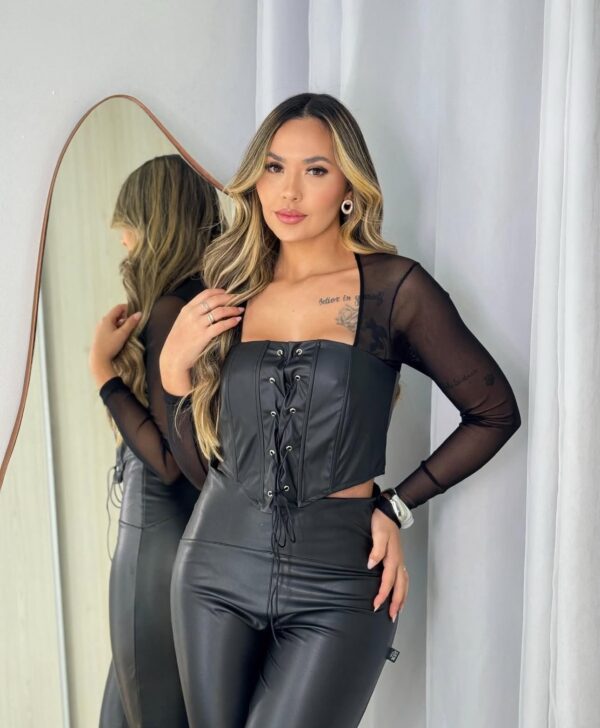Cropped Corset Preto Courino Com Tule