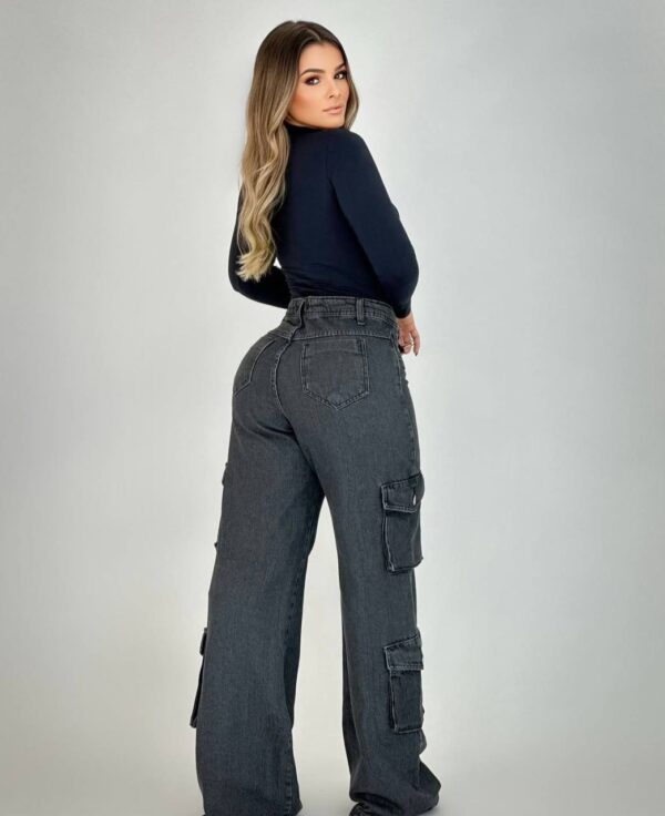 Calça Jeans Wide Leg Grafite Bolsos - Imagem 4