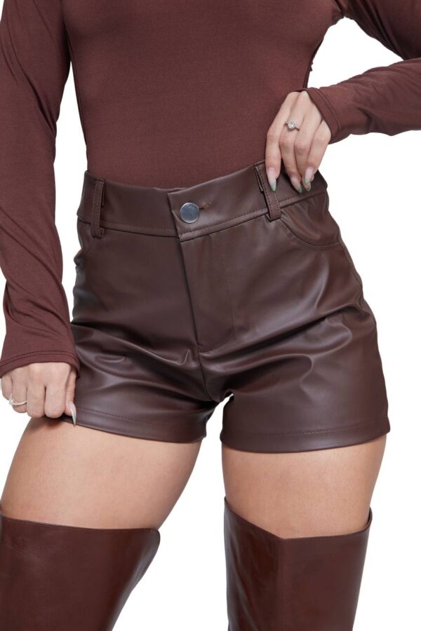 Shorts de Courino Maya Marrom - Imagem 3