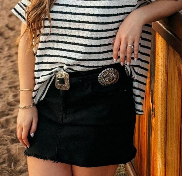 Cinto Preto Com Fivela e Detalhes Mayara