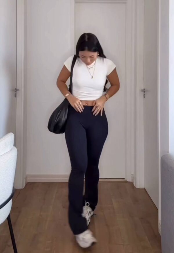Calça Flare Poliamida Preta - Imagem 7