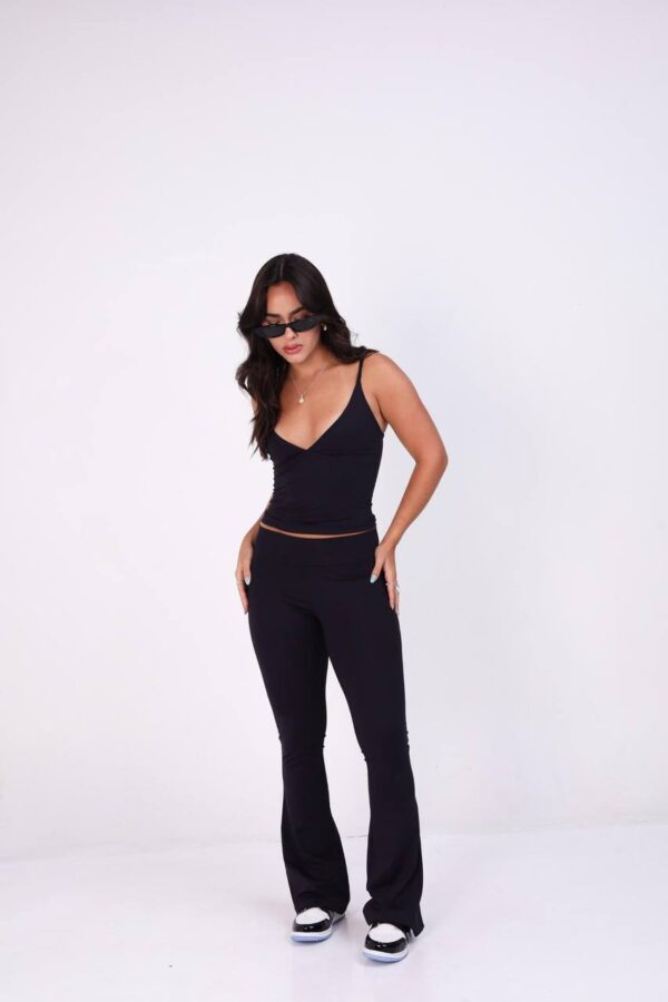 Calça Flare Poliamida Preta - Imagem 9