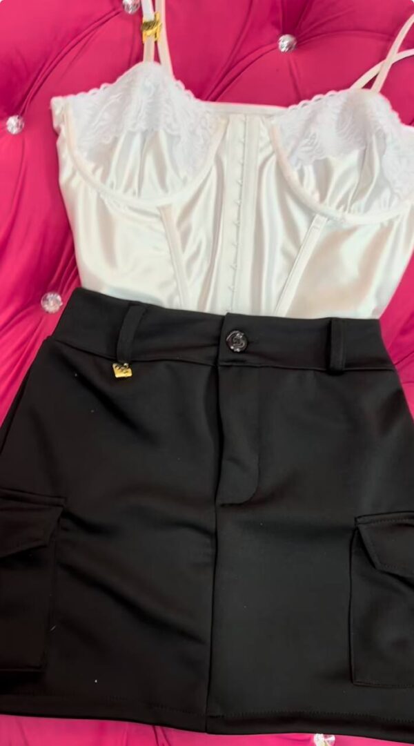 Saia Cargo Neoprene Preta Marca Ostentação - Imagem 2