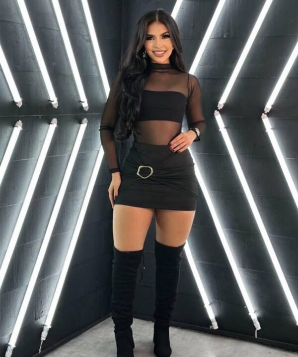 Saia Shorts Preto Com Fivela Dourada - Imagem 2