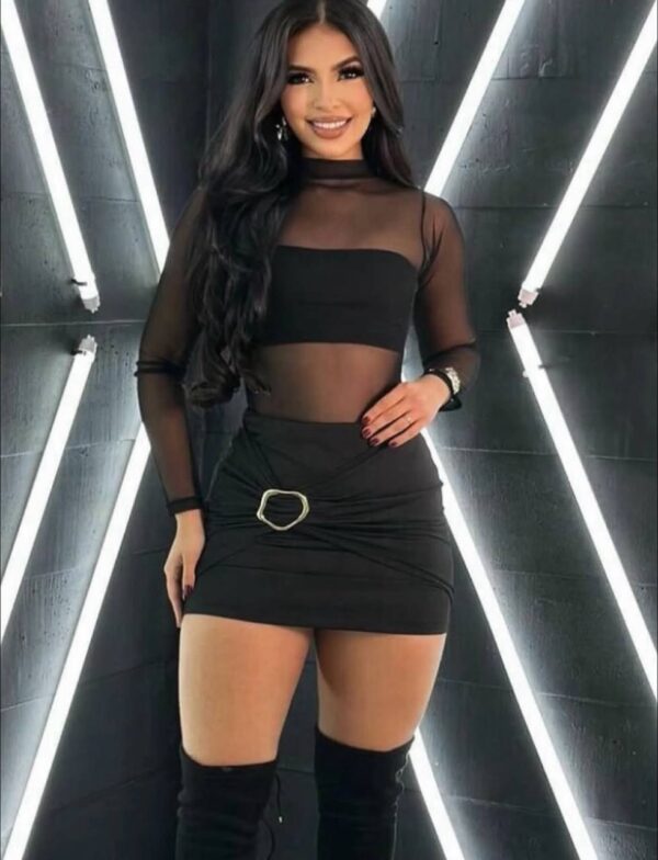 Saia Shorts Preto Com Fivela Dourada - Imagem 3