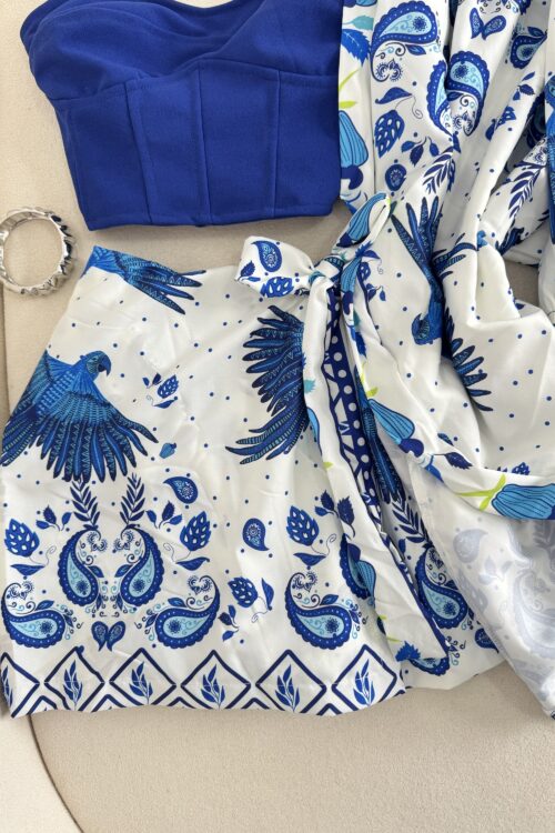Conjunto De Kimono + Shorts/saia Estampado Azul com Branco