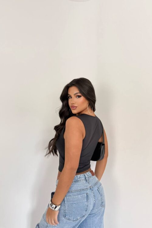 Cropped Vicky Preto
