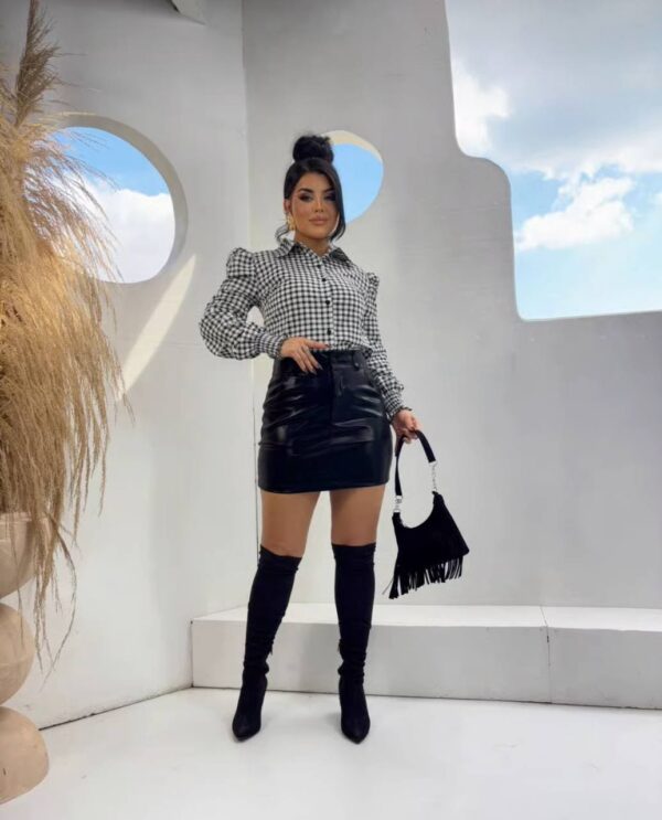 Saia Courino Resinado Preto - Imagem 2