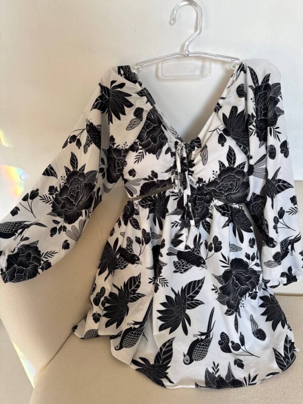 Vestido/macaquinho Estampado Isadora Preto - Imagem 2