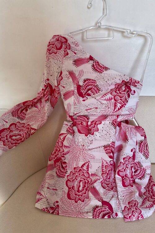Vestido/macaquinho Manga Única Floral Pink