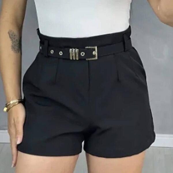Shorts Alfaiataria com Cinto Dourado Preto